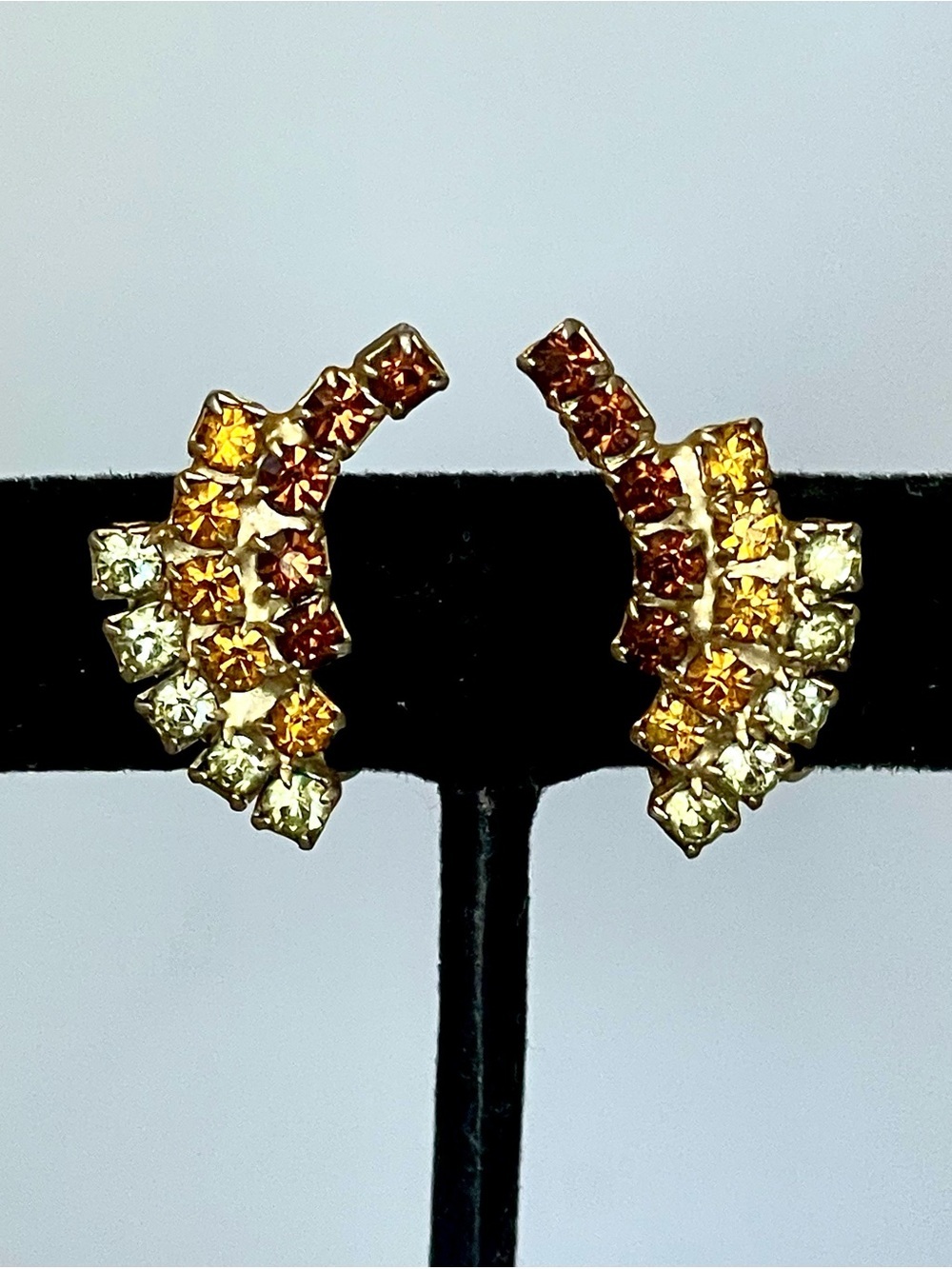 Vintage Atomic Autumn Rhinestone Clip Earrings Gold Tone Topaz Amber Citrine MCM